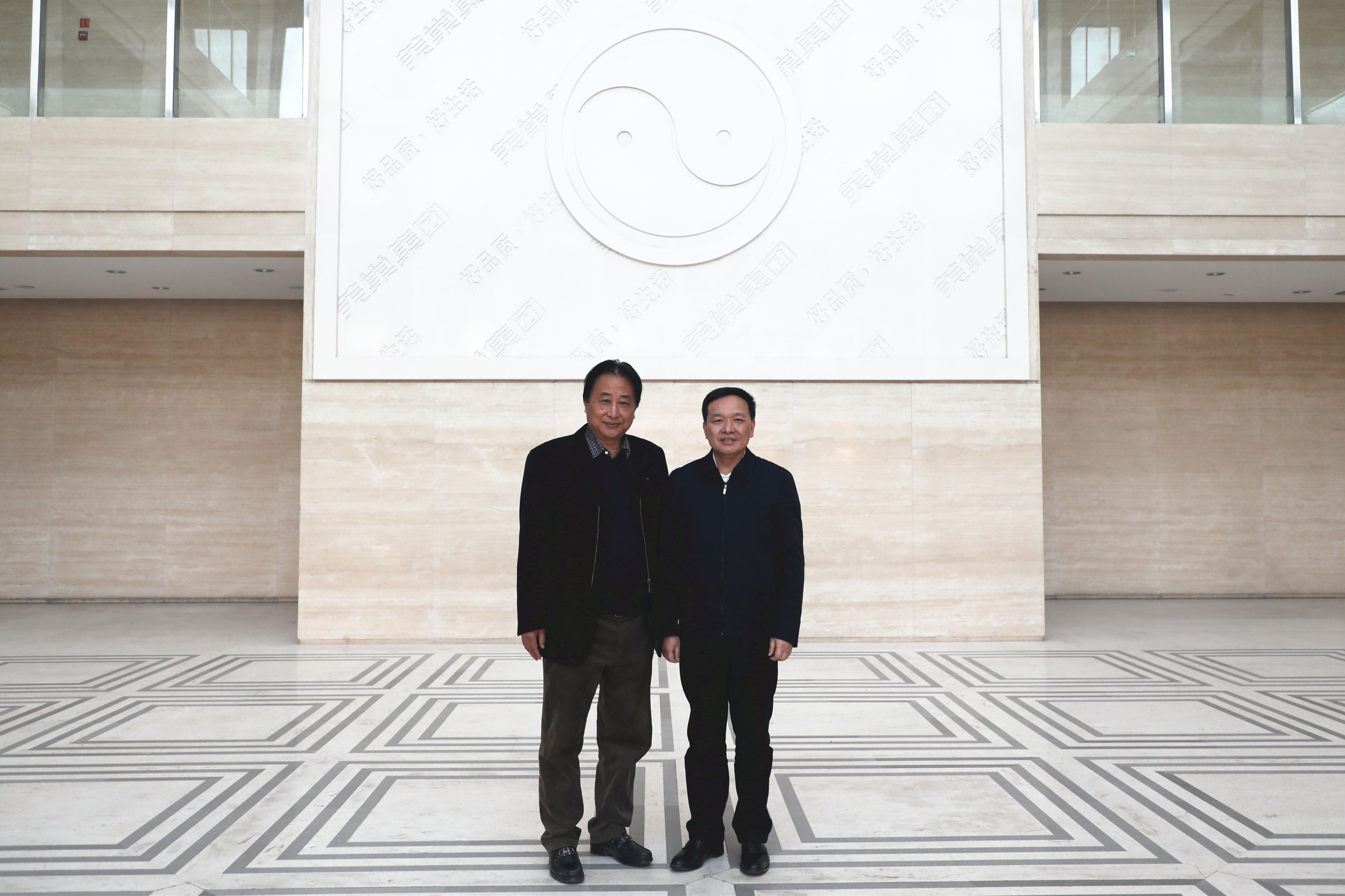 武漢市蔡甸區(qū)委書記余從斌一行蒞臨美巢北京總部參觀指導